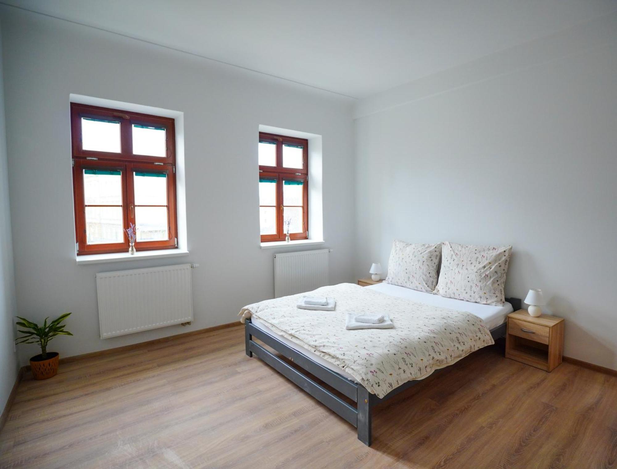 Apartment U Cerneho Orla Karlovy Vary Exterior photo